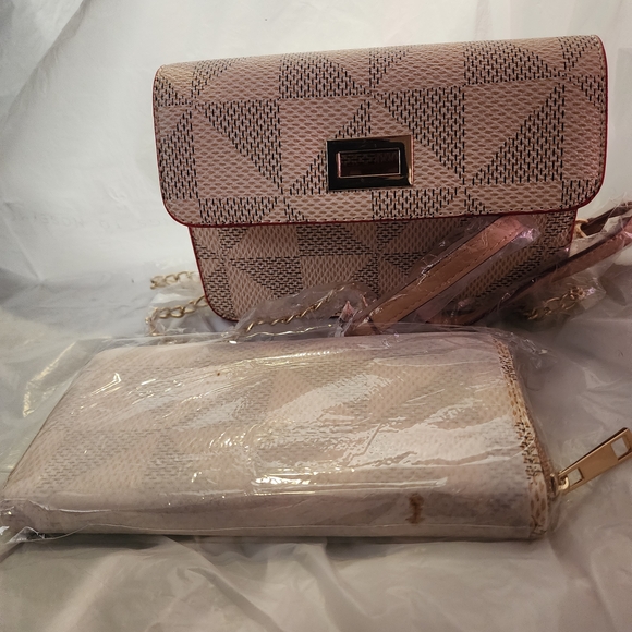 Matching Crossbody And Wristlet Cream Geometric Women\'s